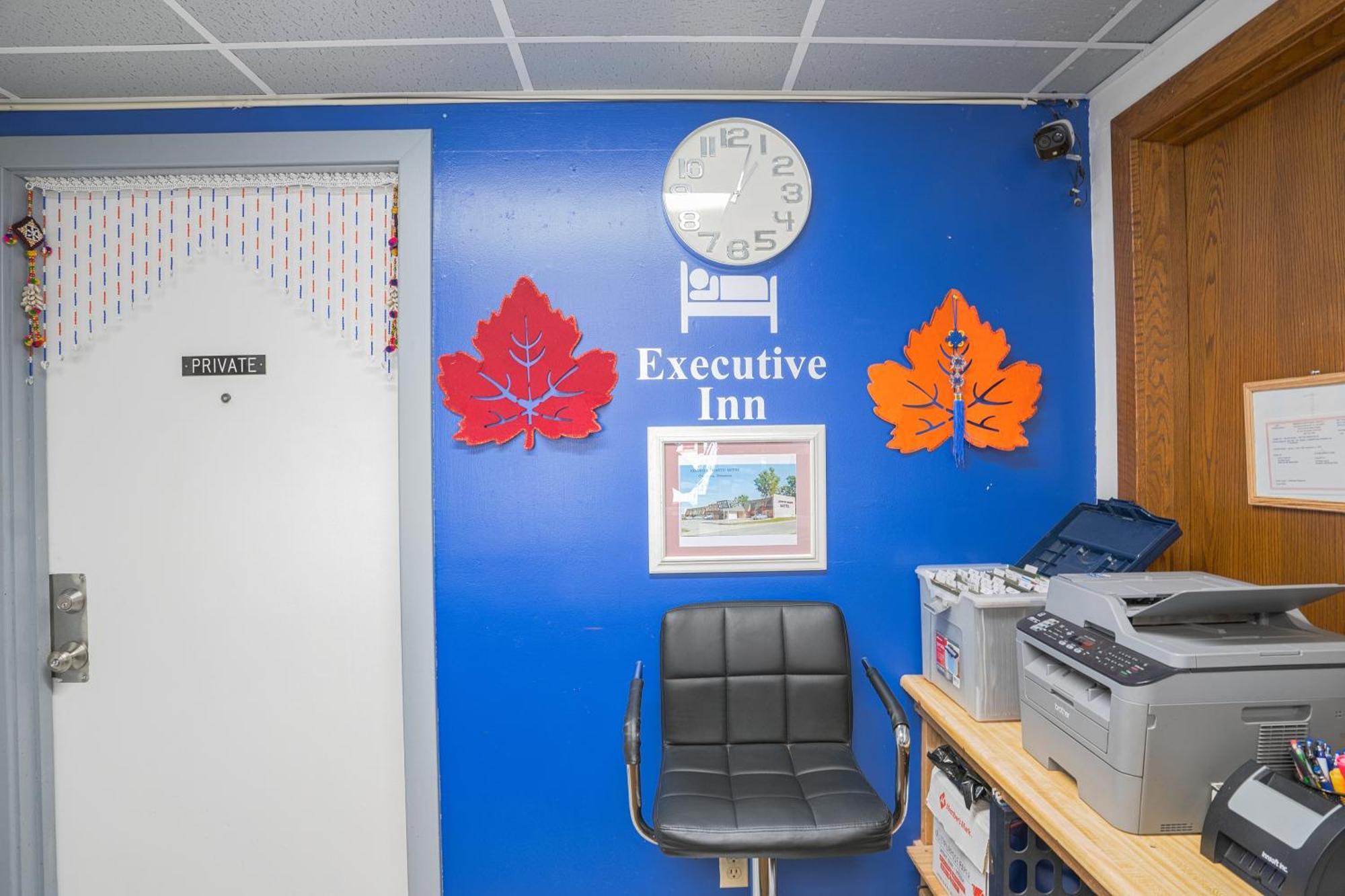 Executive Inn By Belvilla Owatonna Hwy 35 エクステリア 写真